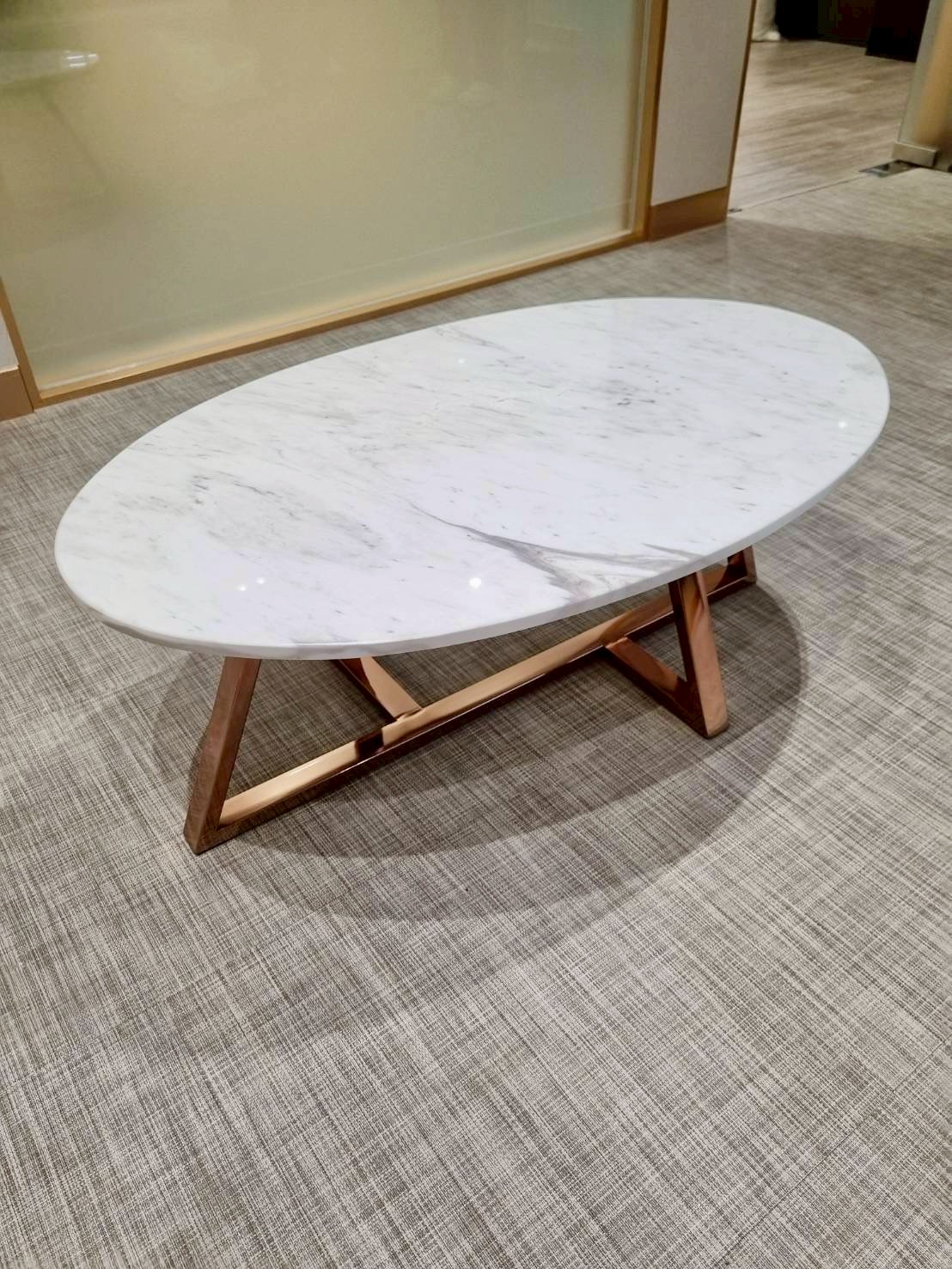 stainless-steel-table